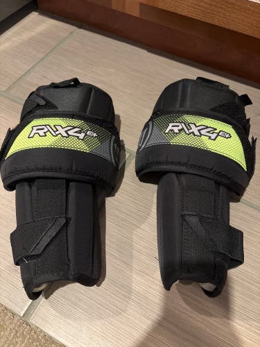 Medium Warrior Ritual X4 E Goalie knee guards (New)