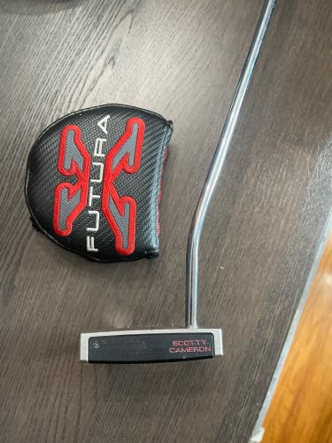 Scotty Cameron Mallet Futura 7M Right Handed Putter 38" (Used)