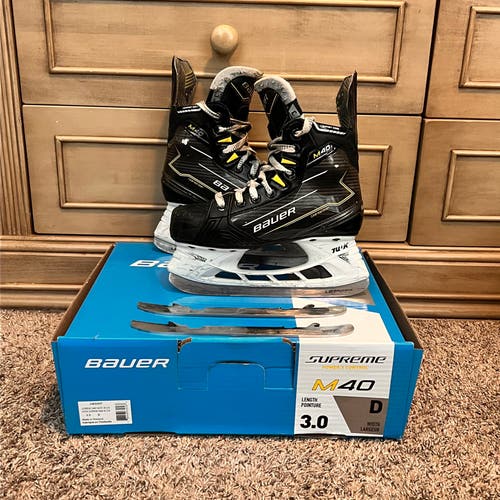 2024 Bauer Supreme M40 Hockey Skates Regular Width Size 3 (Used)… with extra blades