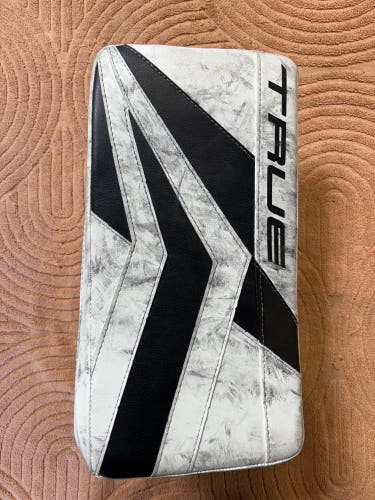 White Intermediate True Catalyst 7x3 Goalie Blocker Regular (Used)