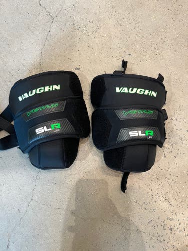 Vaughn Ventus SLR Junior Goalie Knee Pads (Used)