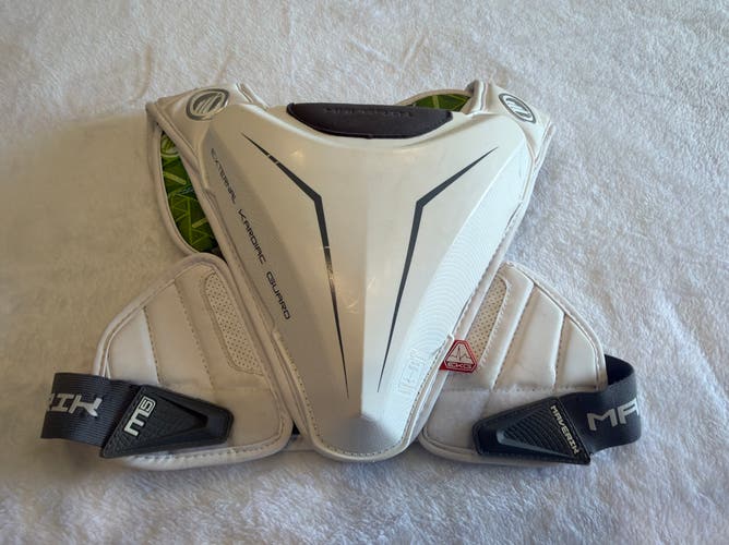 Small Youth Maverik M5 Shoulder Pads (Used)