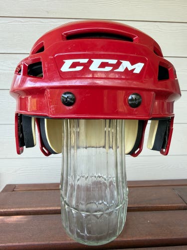 Medium CCM Vector V08 Helmet Pro Stock (Used)