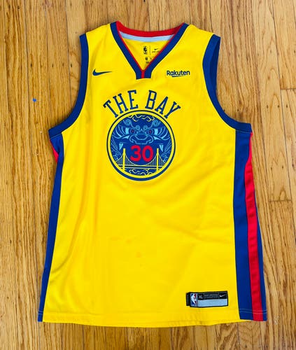 Limited Edition 2017–2018 Golden State Warriors Nike City Edition Jersey (#30 Stephen Curry)