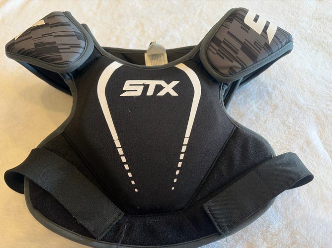 Medium Youth STX Stallion 75 Shoulder Pads (Used)