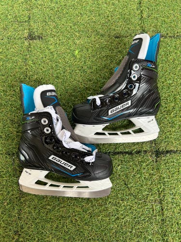 Youth Bauer X-LP Hockey Skates Regular Width 10 (New)