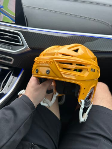Small Bauer Re-Akt 155 Helmet (Used)