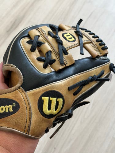 Wilson A2000 1786 RH Infield Baseball Glove 11.5" (Used)