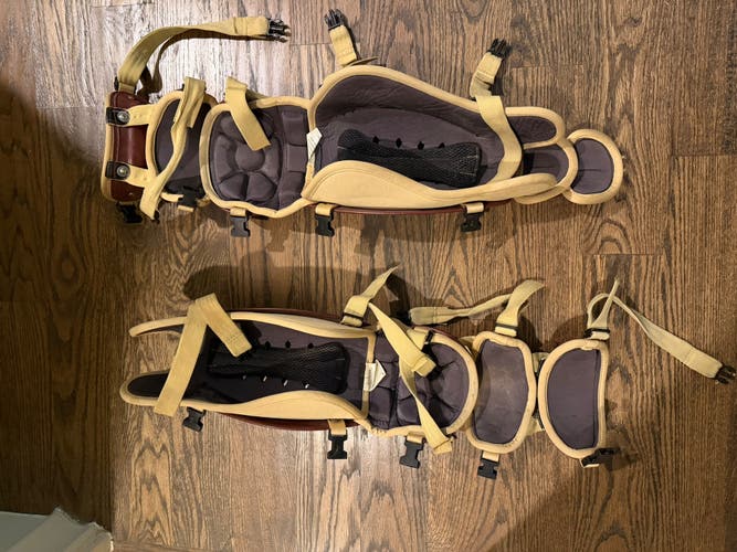 Diamond Catcher's Leg Guard (Used)