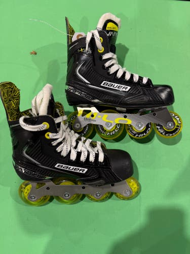 Junior Bauer Vapor X3.5 Inline Skates Regular Width Size 2.5 (Used)