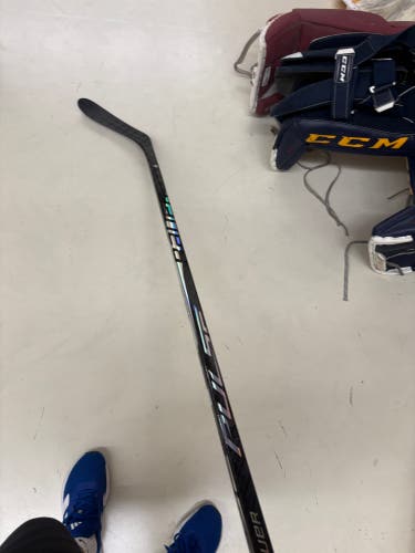 Senior Bauer Pulse Left Hand Hockey Stick P28 65 Flex Pro Stock (New)