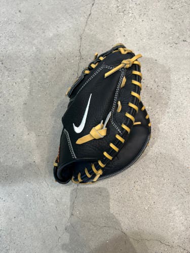 Black Nike N1 Air RH Catcher's Baseball Glove 33.5" (Used)