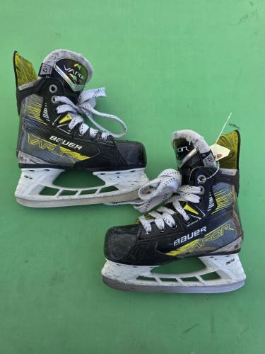 Youth Bauer Vapor X4 Hockey Skates Regular Width 12