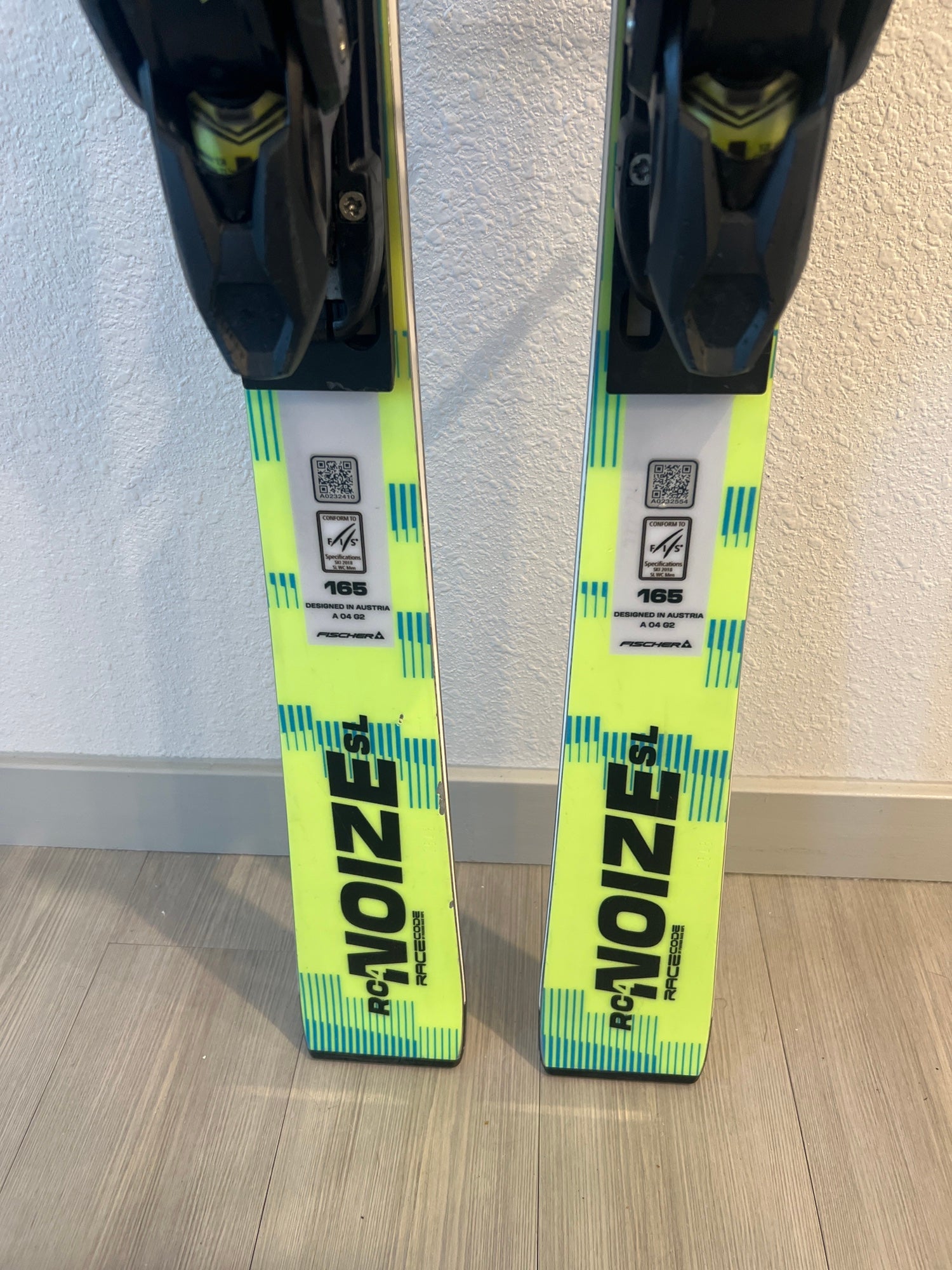 Men's 2023 Fischer 165 cm RC4 World Cup SL Skis With Bindings Max