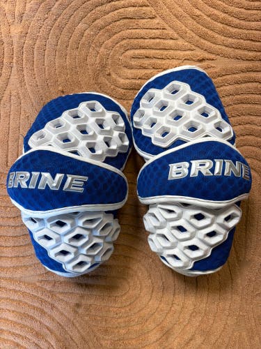 Medium Adult Brine Triumph II Arm Pads (Used)
