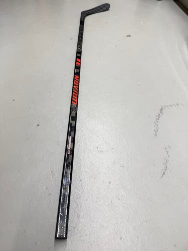 Senior Warrior Novium 2 Pro Right Handed Hockey Stick W28 85 Flex (New)
