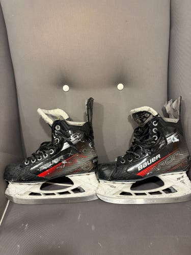 2022 Bauer Vapor X3 Hockey Skates Size 5.5 (Used)
