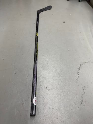 Junior Warrior Alpha LX3 Pro Right Handed Hockey Stick 40 Flex (New)