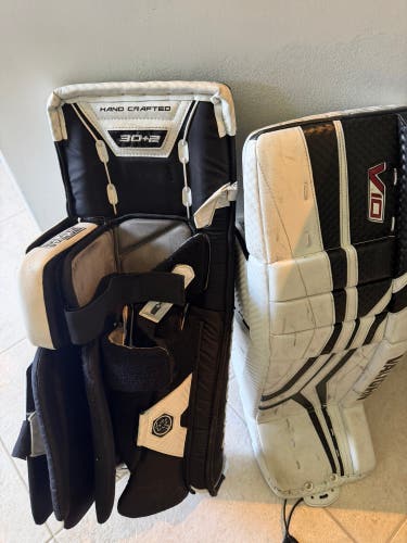 30" Vaughn Velocity V10 Goalie Leg Pads (Used)