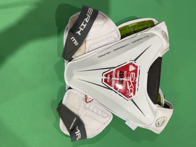 Small Adult Maverik M5 Shoulder Pads (Used)