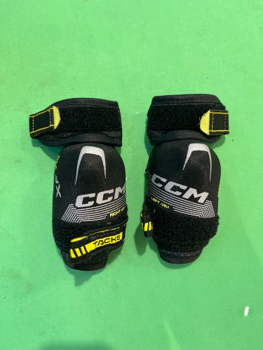 Youth Medium CCM Tacks XF Pro Elbow Pads (Used)