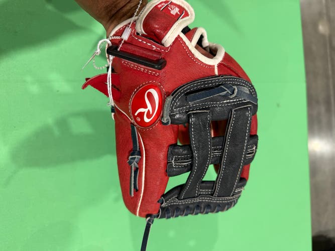 Red Rawlings Sure Catch RH Infield Baseball Glove 11.5" (Used)