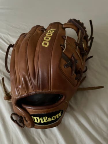 Wilson A2000 RH Infield Baseball Glove 11.5" (Used)