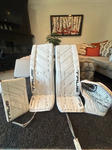 True 9x4 full set (open to negotiations)