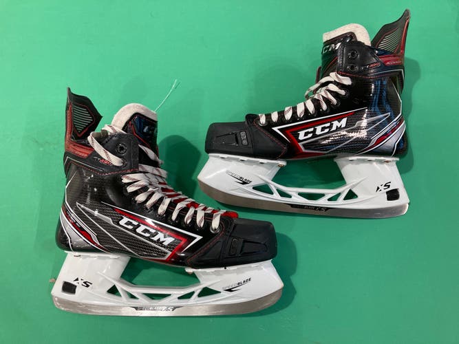 Senior CCM JetSpeed FT490 Hockey Skates Regular Width 9 (Used)