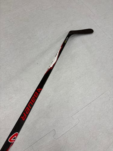 Senior Bauer Vapor Fly40 Hockey Stick Right Handed P92 70 Flex | 65"