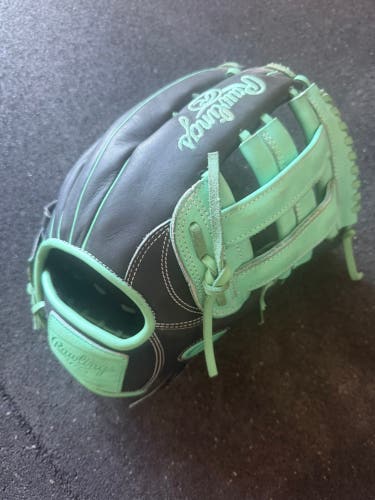 Rawlings Heart of the Hide RH Outfield Baseball Glove 12.75" (Used)