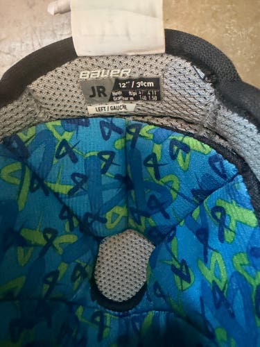 Junior Bauer X 12" Shin Pads (Used)