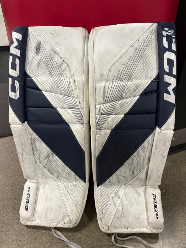 31+1" Intermediate CCM EFlex 6.9 Goalie Leg Pads (Used)