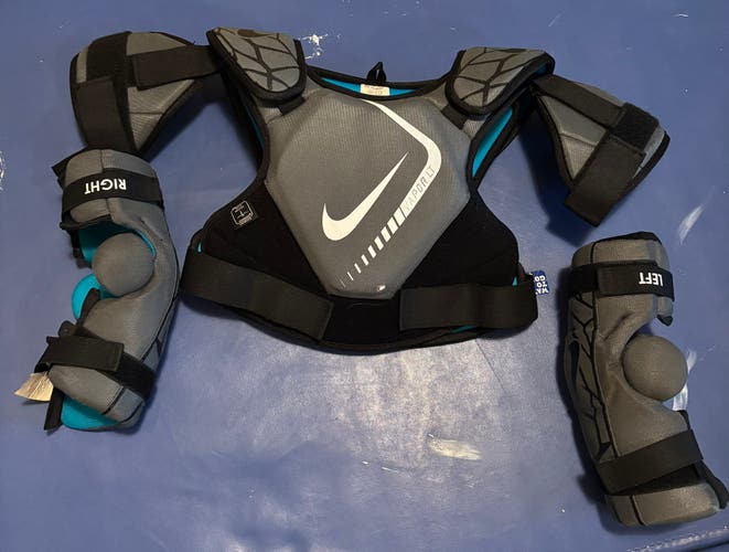 Large Youth Nike Vapor LT Shoulder Pads (Used)