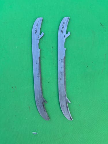 Bauer Fly-X Replacement Steel Blades 230 mm