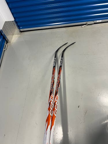 (2 Pack) Senior CCM JetSpeed FT9 Pro Left Hand Hockey Stick P29 75 Flex Pro Stock (New)