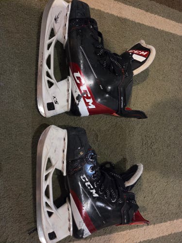 CCM JetSpeed FT485 Hockey Skates Regular Width Pro Stock Size 5 (Used)