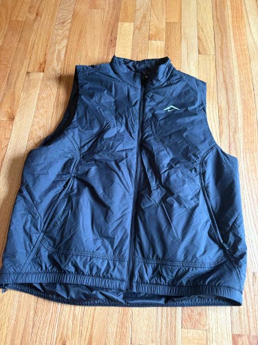 Nike Thermafit Trail Running Vest Men’s Large $160 Retail New FZ001-010