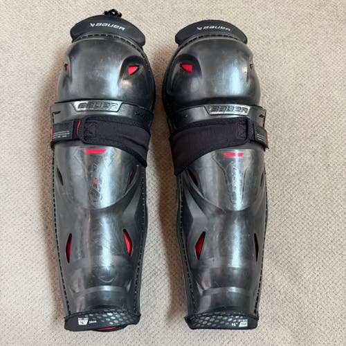 Intermediate Bauer Vapor 3X Pro 14" Shin Pads (Used)