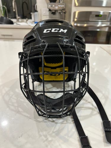 Medium CCM Tacks 210 Helmet (Used)