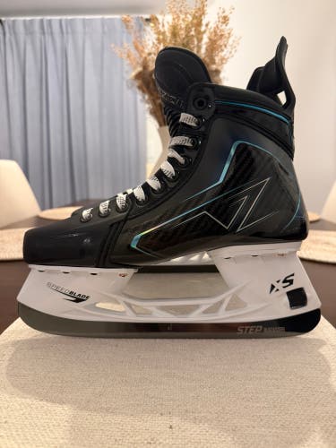 CCM Vizion Hockey Skates - 9 Regular - Used