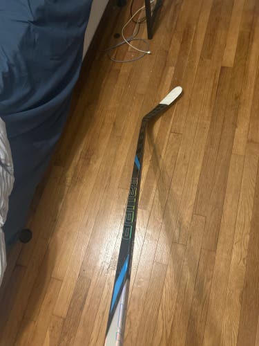Junior Bauer Nexus Tracer Right Handed Hockey Stick P90TM 40 Flex (Used)