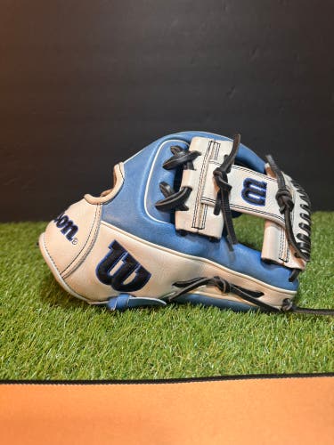 Wilson A2000 RH Infield Baseball Glove 11.5" (Used)
