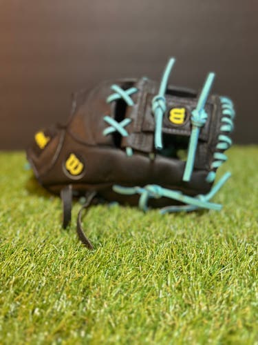 Wilson Pro Staff RH Infield Baseball Glove 11.5" (Used)