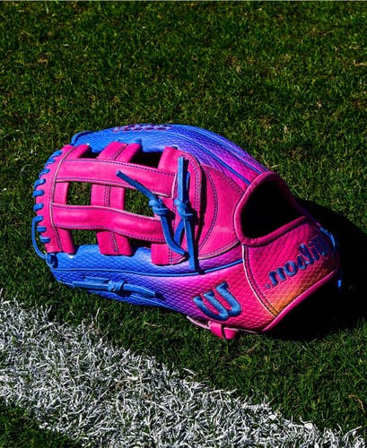 2025 Wilson A2000 LH Outfield Baseball Glove 12.75" (New)