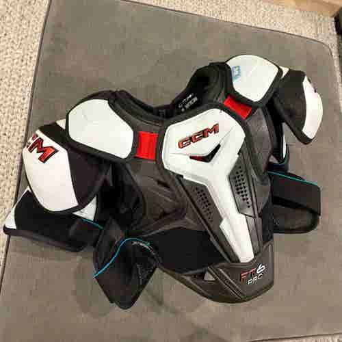 Men's Large Senior CCM JetSpeed FT6 Pro Shoulder Pads (Used)