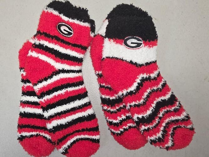 ST30 Mens NCAA GEORGIA BULLDOGS Crew Socks Lot of 2 Pair MEDIUM New