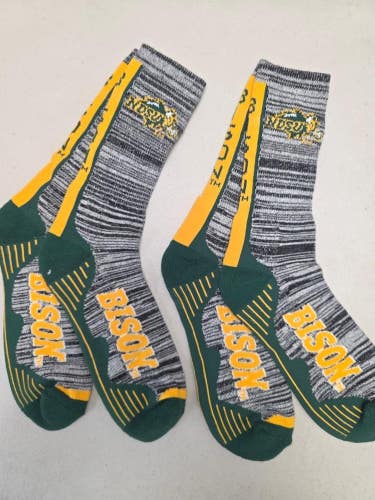 ST1 Mens NCAA NORTH DAKOTA STATE BISON Crew Socks Lot of 2 Pair LARGE New