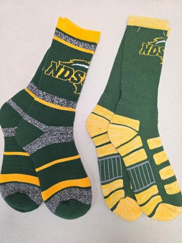 ST2 Mens NCAA NORTH DAKOTA STATE BISON Crew Socks Lot of 2 Pair LARGE New