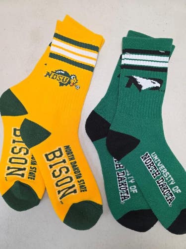 ST5 Mens NCAA NORTH DAKOTA STATE BISON Crew Socks Lot of 2 Pair LARGE New